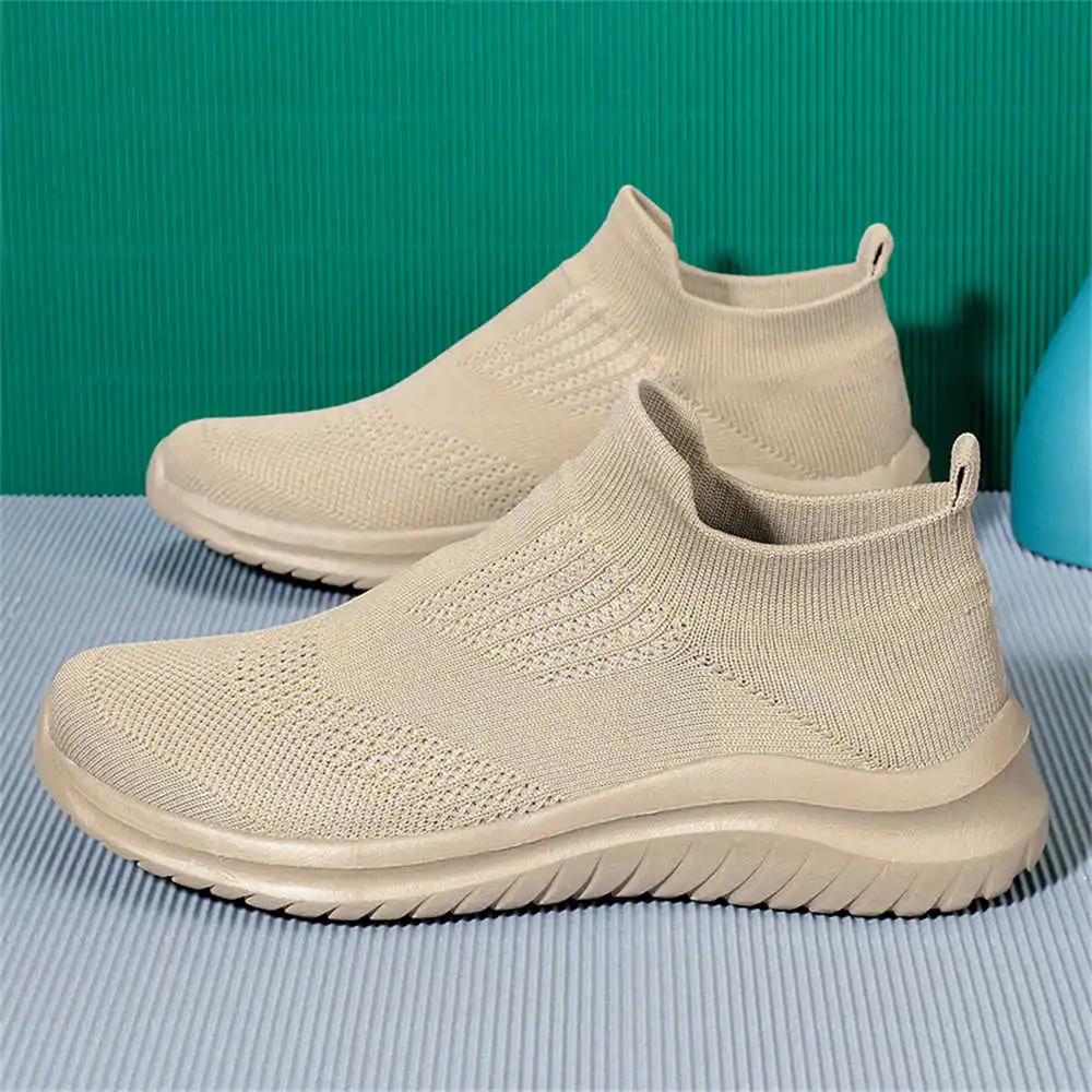 Beige Soft ใหม่รองเท้าเทนนิส M - Streetwear Brand Kit บทวิจารณ์และราคา