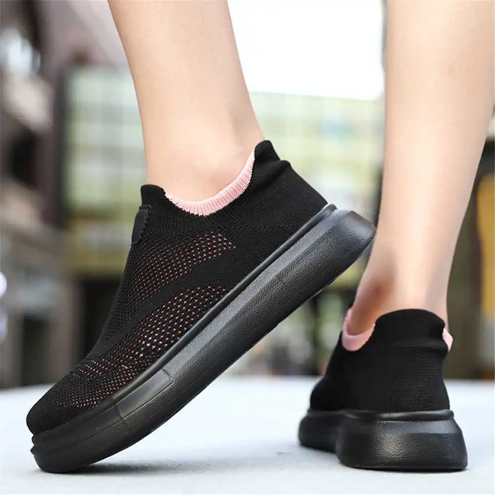 ถุงน่องแพลตฟอร์มรองเท้าสีน้ำตา - Streetwear Brand Kit บทวิจารณ์และราคา